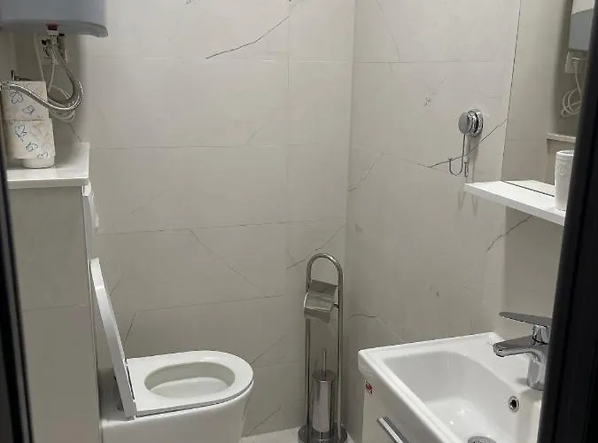 アパート Eva 2 *