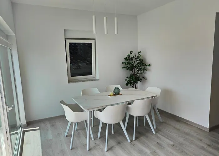 Eva 2 アパート *