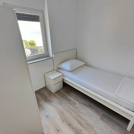 Eva 2 Apartment *