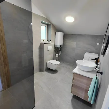 Apartment Eva 2 *