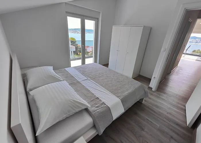 Eva 2 Daire Trogir